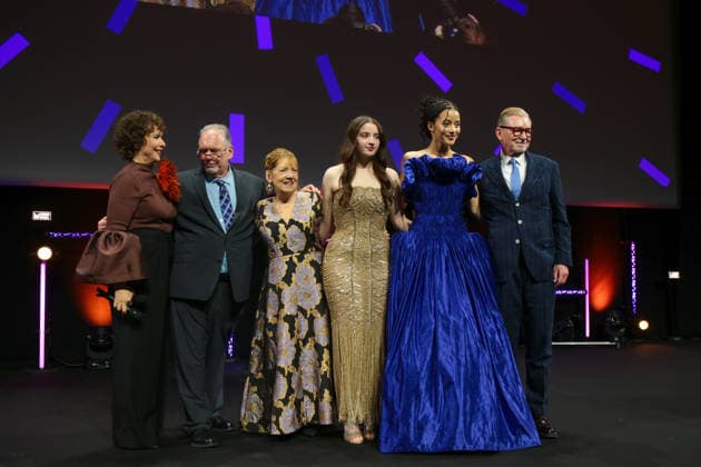 Chase Infiniti Payne, Lucy Halliday, Ann Dowd attending the Opening ceremony during the Series Mania 2026 Festival in Lille, France on March 20, 2026 Stéphane Vansteenkiste Bestimage Celebs attending the Opening ceremony during the Series Mania Festival on March 20, 2026 in Lille, France Lille France  Copyright: xVANSTEENKISTExSTEPHANEx xBESTIMAGExVANSTEENKISTExSTEPHANEx xBESTIMAGEx