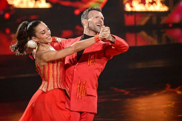 Nadja Benaissa mit Vadim Garbuzov in der dritten Live-Show der 19. Staffel der RTL-Tanzshow Let s Dance im MMC Coloneum. Köln, 20.03.2026
