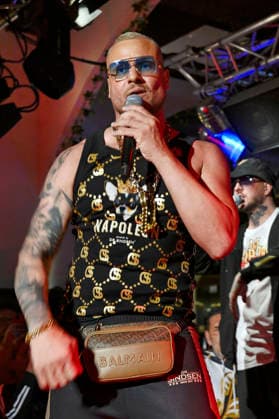 Eric Sindermann bei der Dr.Sindsen Fashion Show Ikone im Hofbräu Wirtshaus Berlin. Berlin, 20.03.2026