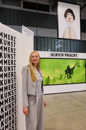 C.A.R. Contemporary Art Ruhr Photo Media Art Fair - Miriam Pracht zeigt erstmals die Arbeiten ihres im Herbst 2024 verstorbenen Vaters Ulrich Pracht - Kunst und Modefotograf - ein Multitalent, immer der Zeit voraus. Essen Ruhr Zeche Zollverein NRW Deutschland