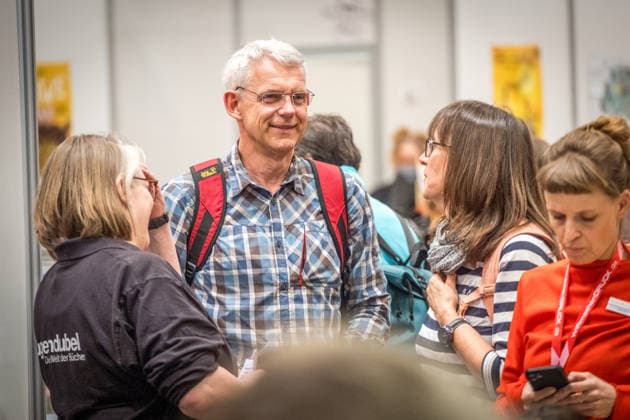 Dritter Tag der Leipziger Buchmesse 2026. Massenandrang, Lange Schlangen und lange wartezeiten bestimmten das Bild. der Astrophysiker Heino Falcke und seine Frau Dagmar bei der Vorstellung ihres Kinderbuches. Leipziger Buchmesse 2026 Tag 3