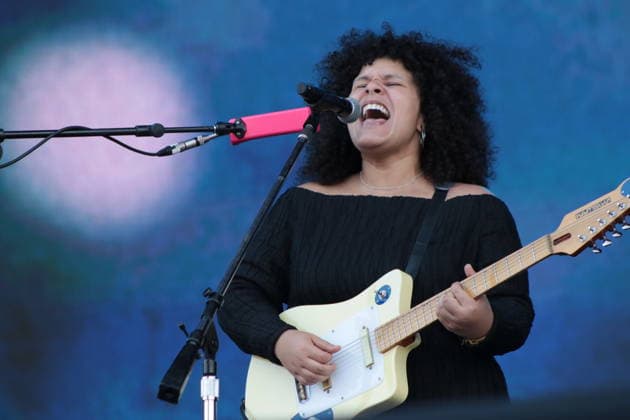 SaO PAULO, SP - 21.03.2026: LOLLAPALOOZA BRASIL 2026 - The Bahian singer and guitarist Jadsa opens the Budweiser stage at Lollapalooza 2026 this Saturday (21), at the Interlagos racetrack, in the south of Sao Paulo. The festival brings together national and international acts in yet another edition in the capital of Sao Paulo. x2909086x  AngÃ licaxAlves