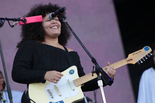SaO PAULO, SP - 21.03.2026: LOLLAPALOOZA BRASIL 2026 - The Bahian singer and guitarist Jadsa opens the Budweiser stage at Lollapalooza 2026 this Saturday (21), at the Interlagos racetrack, in the south of Sao Paulo. The festival brings together national and international acts in yet another edition in the capital of Sao Paulo. x2909090x  AngÃ licaxAlves