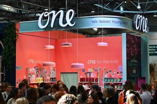 Leipziger Buchmesse, Book Fair Leipzig, Sachsen - vom 19.03. bis 22.03.2026. Messestand one Verlag. Der ONE Verlag ist ein deutsches Verlagsimprint der Bastei Lübbe AG, das sich auf Literatur für Jugendliche - Young Adult und junge Erwachsene spezialisiert hat