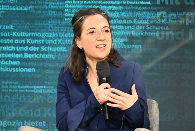 Leipziger Buchmesse, Book Fair Leipzig, Sachsen - vom 19.03. bis 22.03.2026. Autorin Ruth Hoffmann, Buchtitel - Raubzug von Rechts