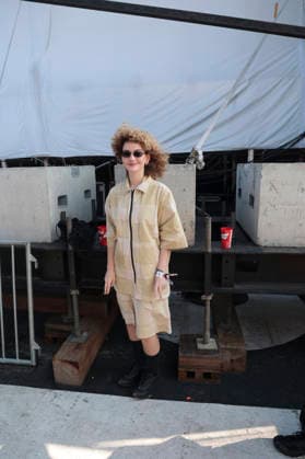 The band Foto em Grupo will perform at Lollapalooza Brazil 2026 in Sao Paulo. Sao Paulo (SP), March 21, 2026 Lollapalooza Brazil Show Jadsa Singer Vitoria Falcao enjoys the show of the band Foto em Grupo, which performed during the second day of the Lollapalooza Brazil festival, and featured singer Ana Caetano from the duo Anavitoria, held at the Interlagos racetrack, in the southern zone of the Sao Paulo capital. The event brings together national and international artists in three days of shows and musical attractions. (Foto: Leco Viana Thenews2 imago images) The band Foto em Grupo will perform at Lollapalooza Brazil 2026 in Sao Paulo.  Copyright: xLecoxVianax