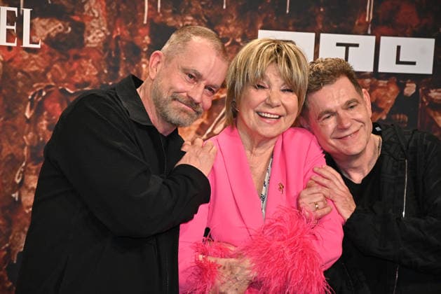 Ulf-Leo Sommer, Judy Winter und Peter Plate bei der -Wir sind am Leben- Musical Premiere im Theater des Westens am 21.03.2026 in Berlin Wir Sind Am Leben Musical Premiere in Berlin