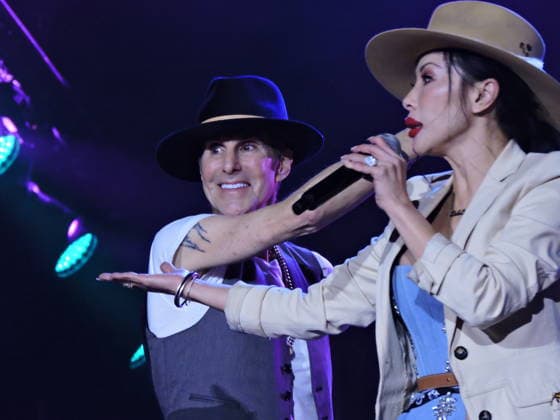 RECORD DATE NOT STATED lewis capaldi no lollapalooza Sao Paulo (SP), 03 21 2026 - Culture Shows Festival - Perry Farrell during a speech by one of the world s most influential voices in the defense of indigenous peoples, Chief Raoni Metuktire, leader of the Kayapo people, during his participation in the show of rock singer Lewis Capaldi on the Budweiser stage on the second day of shows at Lollapalooza 2026 at the Interlagos racetrack, south of Sao Paulo, this Saturday, March 26, 2026. (Foto: Leandro Chemalle Thenews2 imago images) lewis capaldi no lollapalooza  Copyright: xLeandroxChemallex