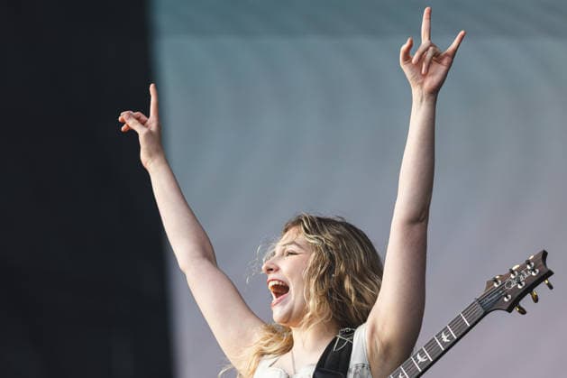 SaO PAULO, SP - 21.03.2026: LOLLAPALOOZA BRASIL 2026 - The group The Warning, formed by Alejandra Villarreal VÃ lez (bass), Daniela Villareal (guitar and vocals) and Paulina Villarreal (drums) performs on the Flying Fish Stage this Saturday afternoon (21) at Lollapalooza Brasil 2026 held at the Interlagos Racetrack in Sao Paulo. x2909663x  YurixMurakami