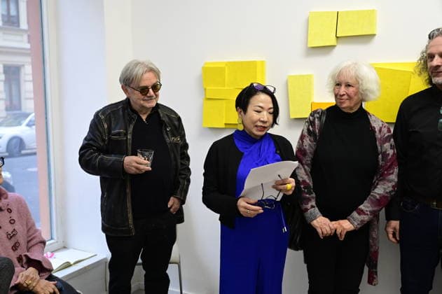 Reinhard Roy, Ling Luo und Ingrid Hornef bei der Vernissage Konkrete Sicht: Formen, Linien, Strukturen bei KiA Contemporary Galerie. Görlitz, 20.03.2026 Copyright: xMatthiasxWehnertx