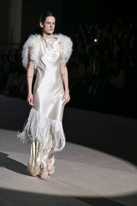 Menchen Tomas - Mercedes-Benz Fashion Week Madrid, Spain - 21 Mar 2026 A model walks the runway wearing a design by Menchen Tomas during Mercedes-Benz Fashion Week de Madrid in IFEMA. Madrid Spain Copyright: xAtilanoxGarciax xSOPAxImagesx photos09896