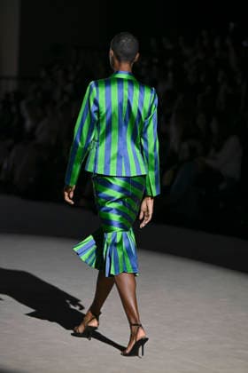 Menchen Tomas - Mercedes-Benz Fashion Week Madrid, Spain - 21 Mar 2026 A model walks the runway wearing a design by Menchen Tomas during Mercedes-Benz Fashion Week de Madrid in IFEMA. Madrid Spain Copyright: xAtilanoxGarciax xSOPAxImagesx photos09870
