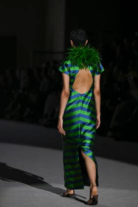Menchen Tomas - Mercedes-Benz Fashion Week Madrid, Spain - 21 Mar 2026 A model walks the runway wearing a design by Menchen Tomas during Mercedes-Benz Fashion Week de Madrid in IFEMA. Madrid Spain Copyright: xAtilanoxGarciax xSOPAxImagesx photos09872