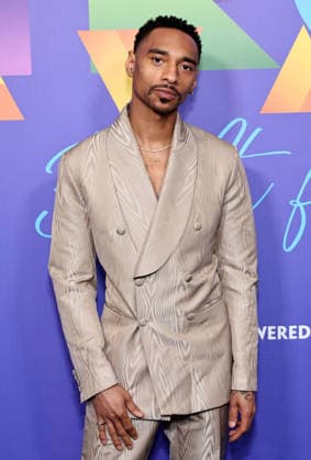 Beverly Hills CA March 21 Durand Bernarr at the 12th Annual Truth Awards at The Beverly Hilton Hotel in Beverly Hills on March 3, 2026 Credit AdMedia March 3, 2026 Copyright AdMedia 454323 2026 03 21 CA Beverly Hills United States  Copyright: xAdMediax STAR_454323_077