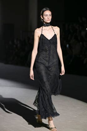February 28, 2026, Madrid, Spain: A model walks the runway wearing a design by Menchen Tomas during Mercedes-Benz Fashion Week de Madrid in IFEMA. Madrid Spain  - ZUMAs197 20260228_aaa_s197_2906 Copyright: xAtilanoxGarciax