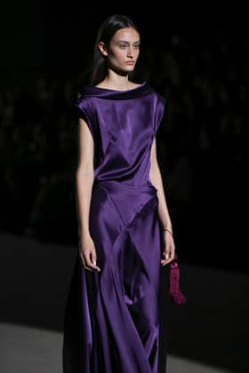 February 28, 2026, Madrid, Spain: A model walks the runway wearing a design by Menchen Tomas during Mercedes-Benz Fashion Week de Madrid in IFEMA. Madrid Spain - ZUMAs197 20260228_aaa_s197_2946 Copyright: xAtilanoxGarciax