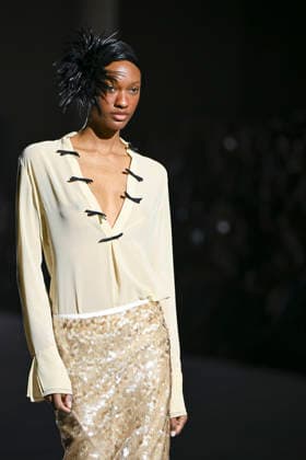 February 28, 2026, Madrid, Spain: A model walks the runway wearing a design by Menchen Tomas during Mercedes-Benz Fashion Week de Madrid in IFEMA. Madrid Spain - ZUMAs197 20260228_aaa_s197_2949 Copyright: xAtilanoxGarciax