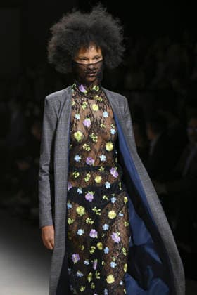 Fely Campo - Mercedes-Benz Fashion Week Madrid, Spain - 21Mar 2026 A model walks the runway wearing a design by Fely Campo during Mercedes-Benz Fashion Week de Madrid in IFEMA. Madrid Spain Copyright: xAtilanoxGarciax xSOPAxImagesx photos09915