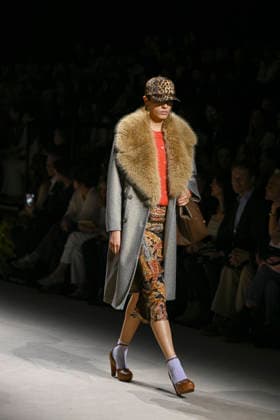 Lola Casademunt - Mercedes-Benz Fashion Week Madrid, Spain - 21 Mar 2026 A model walks the runway wearing a design by Lola Casademunt during Mercedes-Benz Fashion Week de Madrid in IFEMA. Madrid Spain Copyright: xAtilanoxGarciax xSOPAxImagesx photos10132