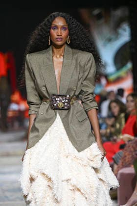 Lola Casademunt - Mercedes-Benz Fashion Week Madrid, Spain - 21 Mar 2026 A model walks the runway wearing a design by Lola Casademunt during Mercedes-Benz Fashion Week de Madrid in IFEMA. Madrid Spain Copyright: xAtilanoxGarciax xSOPAxImagesx photos10147
