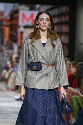 Lola Casademunt - Mercedes-Benz Fashion Week Madrid, Spain - 21 Mar 2026 A model walks the runway wearing a design by Lola Casademunt during Mercedes-Benz Fashion Week de Madrid in IFEMA. Madrid Spain Copyright: xAtilanoxGarciax xSOPAxImagesx photos10093