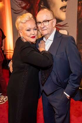 abb Angelika Milster und Andre Bauer Mann Saengerin zu Gast auf der Deutschland Premiere von Wir sind am Leben das Berlin Musical im Theater des Westens am Samstag 21.03.2026 Berlin Deutschland