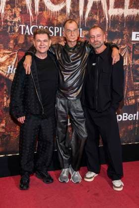 abb Peter Plate, Georg Uecker und Ulf Leo Sommer zu Gast auf der Deutschland Premiere von Wir sind am Leben das Berlin Musical im Theater des Westens am Samstag 21.03.2026 Berlin Deutschland