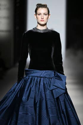 Yolancris - Mercedes-Benz Fashion Week Madrid, Spain - 21 Mar 2026 A model walks the runway wearing a design by Yolancris during Mercedes-Benz Fashion Week de Madrid in IFEMA. Madrid Spain Copyright: xAtilanoxGarciax xSOPAxImagesx photos10045