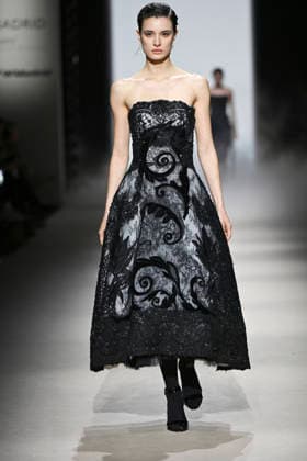 Yolancris - Mercedes-Benz Fashion Week Madrid, Spain - 21 Mar 2026 A model walks the runway wearing a design by Yolancris during Mercedes-Benz Fashion Week de Madrid in IFEMA. Madrid Spain Copyright: xAtilanoxGarciax xSOPAxImagesx photos10056