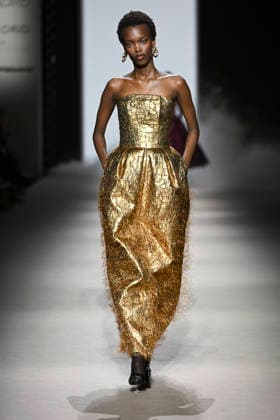 Yolancris - Mercedes-Benz Fashion Week Madrid, Spain - 21 Mar 2026 A model walks the runway wearing a design by Yolancris during Mercedes-Benz Fashion Week de Madrid in IFEMA. Madrid Spain Copyright: xAtilanoxGarciax xSOPAxImagesx photos10036