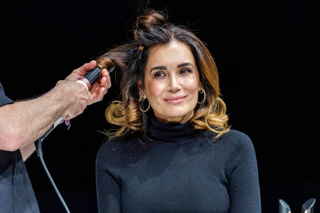 Jana Ina Zarrella auf der Top Hair Workshop Stage für Dyson bei der Beauty und Top Hair Messe Düsseldorf 2026 in der Messe Düsseldorf. Düsseldorf, 21.03.2026