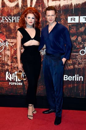 Rachel Intervention und Max Rogall bei der Premiere des Musicals Wir sind am Leben - Das Berlin Musical im Theater des Westens. Berlin, 21.03.2026
