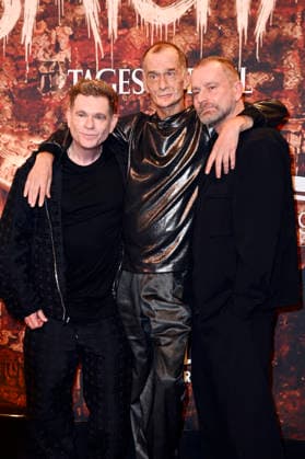 Peter Plate, Georg Uecker und Ulf Leo Sommer bei der Premiere des Musicals Wir sind am Leben - Das Berlin Musical im Theater des Westens. Berlin, 21.03.2026