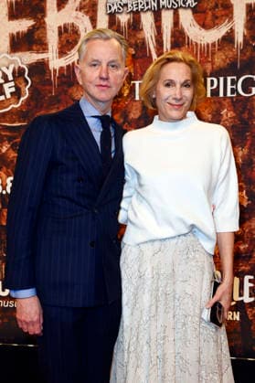 Max Raabe und Tanja Fischer bei der Premiere des Musicals Wir sind am Leben - Das Berlin Musical im Theater des Westens. Berlin, 21.03.2026