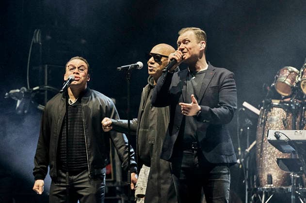 UB40 live bei einem Konzert auf dem Adelboden Live Festival auf dem Marktplatz. Adelboden, 20.03.2026