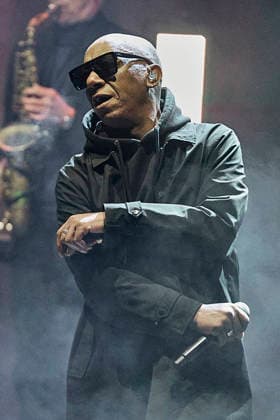 UB40 live bei einem Konzert auf dem Adelboden Live Festival auf dem Marktplatz. Adelboden, 20.03.2026