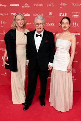 Frank Elstner mit Ehefrau Britta Gessler und Tochter Enya Elstner bei der 29. Verleihung der Spa Awards 2026 im Kurhaus. Baden-Baden, 21.03.2026