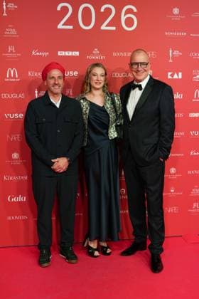 Spa Award 2026. Chakall Eduardo Andrés Lopez, Jaqueline Janssen und Jörg Janssen auf dem Roten Teppich bei der Spa Awards Gala im Kurhaus Baden-Baden am 21.03.2026. Baden-Baden Kurhaus Baden-Württemberg