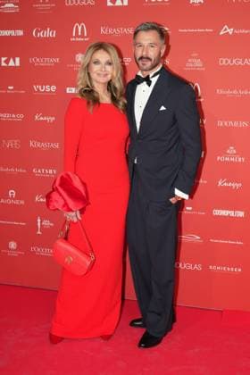 Spa Award 2026. Frauke Ludowig und Jochen Schropp auf dem Roten Teppich bei der Spa Awards Gala im Kurhaus Baden-Baden am 21.03.2026. Baden-Baden Kurhaus Baden-Württemberg