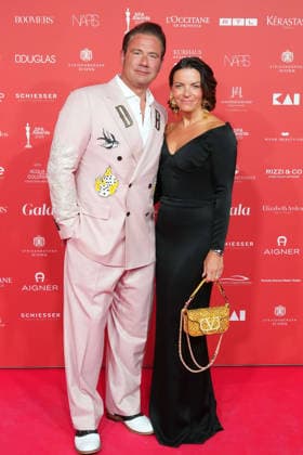 Sasha und seine Ehefrau Julia Roentgen bei den SPA Awards am 21.03.2026 im Kurhaus in Baden Baden 29. SPA Awards in Baden Baden