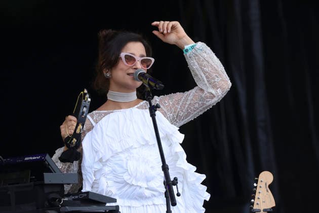 Papisa will perform at Lollapalooza Brazil 2026 in Sao Paulo. Sao Paulo (SP), March 22, 2026 Lollapalooza Brazil Show Papisa Singer and songwriter Papisa performs during the Lollapalooza Brazil festival, held at the Interlagos racetrack in the southern part of Sao Paulo. The event brings together national and international artists for three days of shows and musical attractions, this Sunday, March 23, 2026. (Foto: Leco Viana Thenews2 imago images) Papisa will perform at Lollapalooza Brazil 2026 in Sao Paulo.  Copyright: xLecoxVianax
