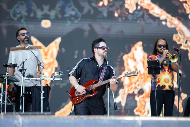SaO PAULO, SP - 22.03.2026: LOLLAPALOOZA BRASIL 2026 - Show by the Pernambuco band Mundo Livre S A on the afternoon of this Sunday (22), the last day of the Lollapalooza festival, held at the Interlagos racetrack in Sao Paulo, SP. x2910014x  RodileixMorais
