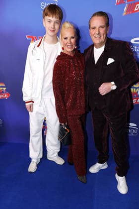 Kurt Heesch, Anna Heesch und Ralf Duemmel bei der Zurueck in die Zukunft Musical Premiere am 22.03.2026 im Stage Operettenhaus in Hamburg Zurueck in die Zukunft Musical Premiere in Hamburg
