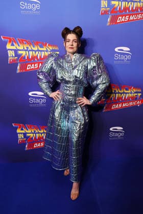 Klaudia Giez bei der Zurueck in die Zukunft Musical Premiere am 22.03.2026 im Stage Operettenhaus in Hamburg Zurueck in die Zukunft Musical Premiere in Hamburg
