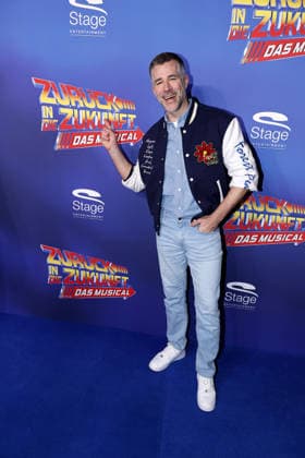 Jo Weil bei der Zurueck in die Zukunft Musical Premiere am 22.03.2026 im Stage Operettenhaus in Hamburg Zurueck in die Zukunft Musical Premiere in Hamburg