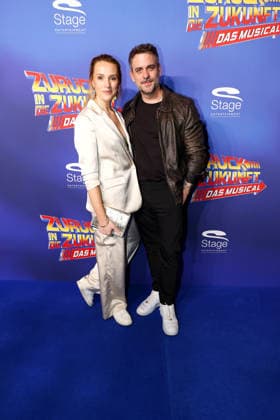 Anna Hofbauer und Marc Barthel bei der Zurueck in die Zukunft Musical Premiere am 22.03.2026 im Stage Operettenhaus in Hamburg Zurueck in die Zukunft Musical Premiere in Hamburg