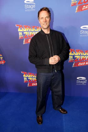 Matthias Schloo bei der Zurueck in die Zukunft Musical Premiere am 22.03.2026 im Stage Operettenhaus in Hamburg Zurueck in die Zukunft Musical Premiere in Hamburg