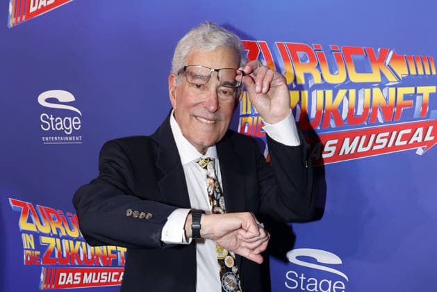 Bob Gale bei der Zurueck in die Zukunft Musical Premiere am 22.03.2026 im Stage Operettenhaus in Hamburg Zurueck in die Zukunft Musical Premiere in Hamburg