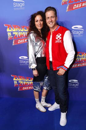 Alexander Klaws und seine Schwester Melanie Klaws bei der Zurueck in die Zukunft Musical Premiere am 22.03.2026 im Stage Operettenhaus in Hamburg Zurueck in die Zukunft Musical Premiere in Hamburg