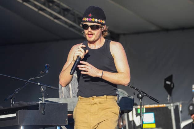 DJO debuts in Brazil with a show at Lollapalooza Brazil 2026. Sao Paulo (SP), 03 22 2026 Lollapalooza Brazil Show DJO Musician DJO, a musical project by actor Joe Keery, known for playing Steve Harrington in the series Stranger Things, makes his first appearance in Brazil during the Lollapalooza Brazil festival, at the Interlagos racetrack in Sao Paulo. The show took place on the Budweiser stage and marked the artist s debut in the country, this Sunday, March 22, 2026. (Foto: Leco Viana Thenews2 imago images) DJO debuts in Brazil with a show at Lollapalooza Brazil 2026.  Copyright: xLecoxVianax
